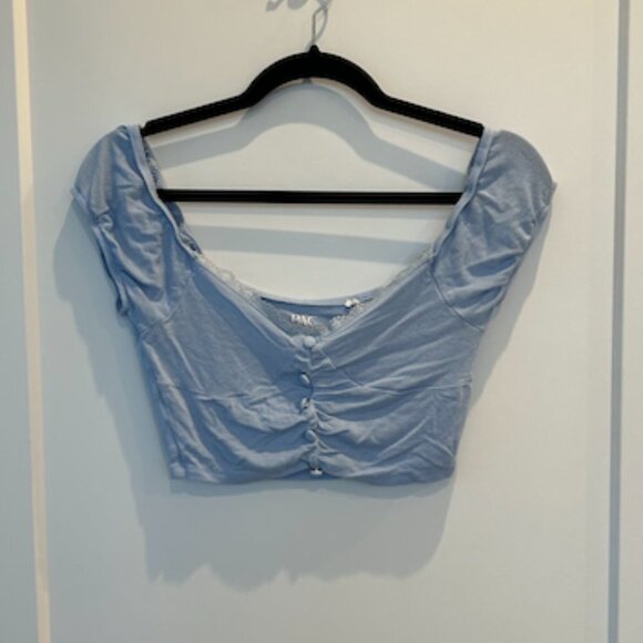 Light blue crop top - Picture 1 of 7